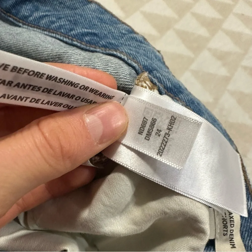 NWOT Madewell relaxed denim shorts renfield wash destructed edition